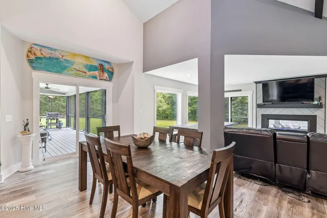 $950,000 | 7054 Healy Haven Lane Northeast, Leland, NC 28451