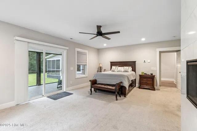 $950,000 | 7054 Healy Haven Lane Northeast, Leland, NC 28451