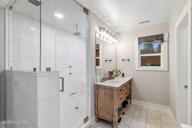 $950,000 | 7054 Healy Haven Lane Northeast, Leland, NC 28451