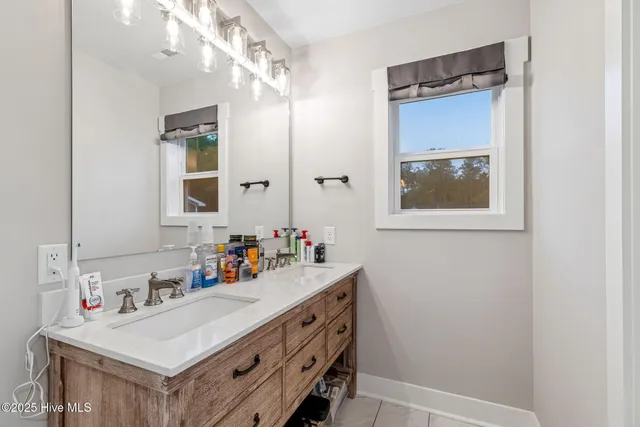 $950,000 | 7054 Healy Haven Lane Northeast, Leland, NC 28451