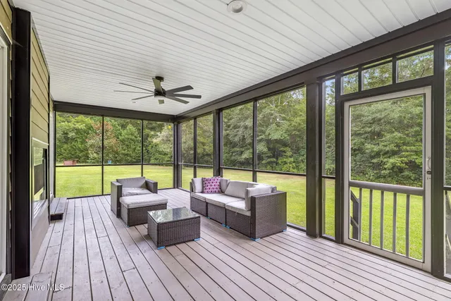 $950,000 | 7054 Healy Haven Lane Northeast, Leland, NC 28451