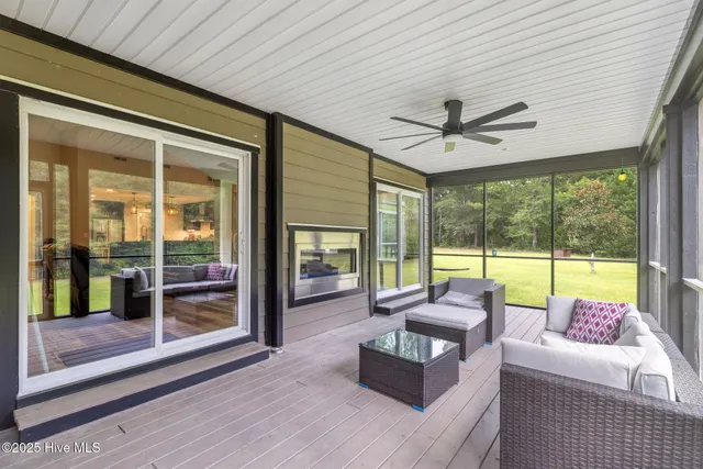 $950,000 | 7054 Healy Haven Lane Northeast, Leland, NC 28451