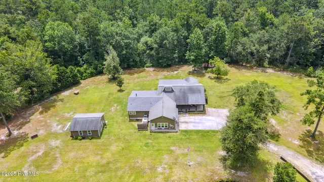 $950,000 | 7054 Healy Haven Lane Northeast, Leland, NC 28451