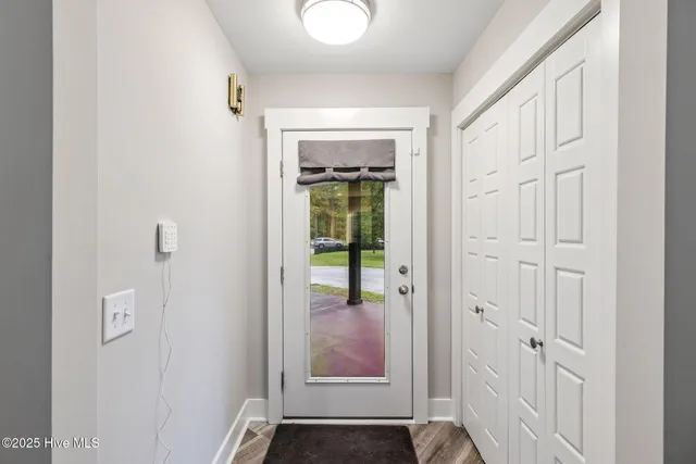 $950,000 | 7054 Healy Haven Lane Northeast, Leland, NC 28451