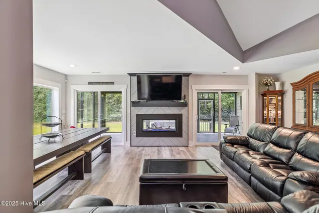 $950,000 | 7054 Healy Haven Lane Northeast, Leland, NC 28451