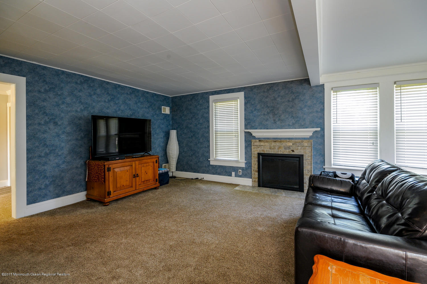 704 Holmdel Road Holmdel, NJ 07733 - Photo 20 of 26 704 Holmdel Rd Holmdel NJ-large-021-23-D