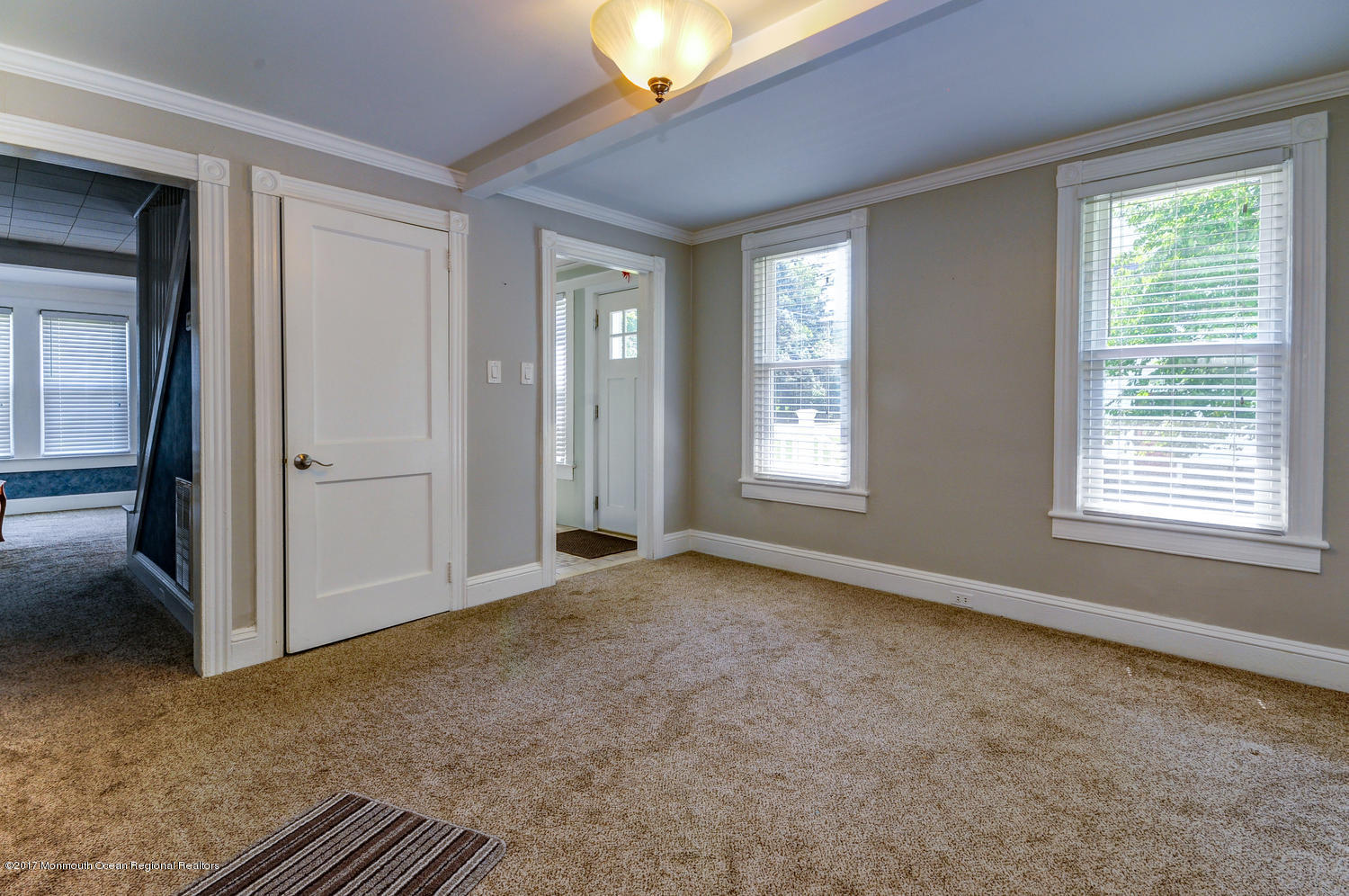 704 Holmdel Road Holmdel, NJ 07733 - Photo 9 of 26 704 Holmdel Rd Holmdel NJ-large-011-6-DS