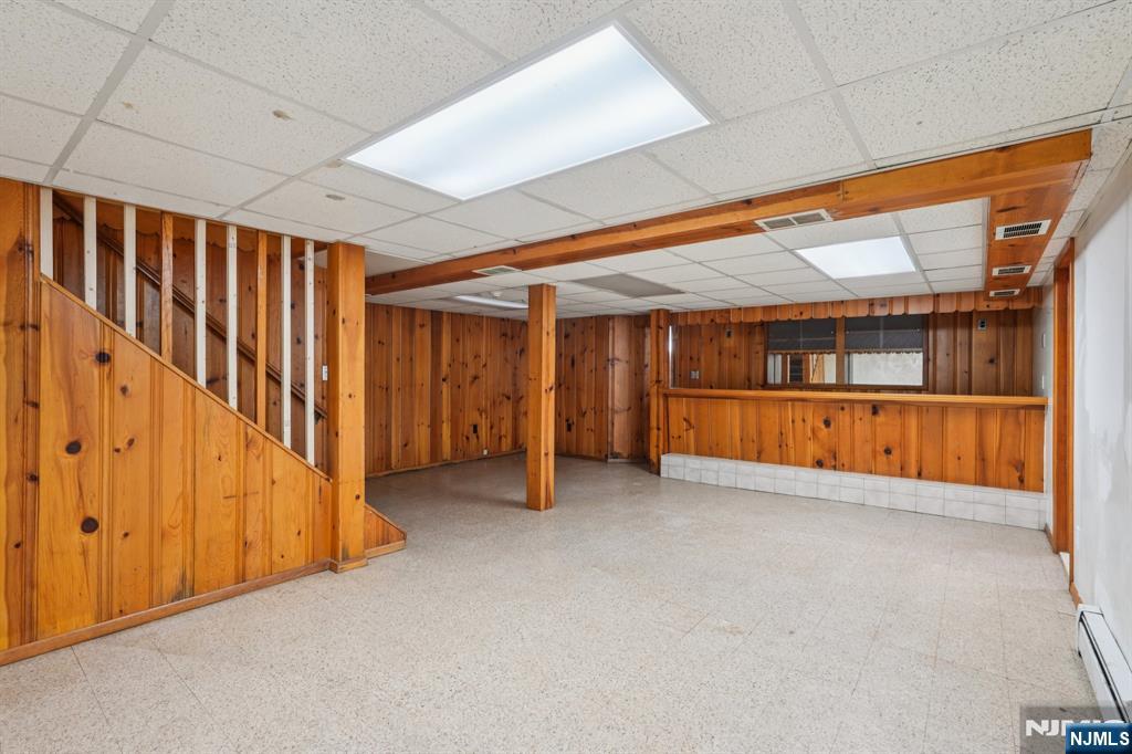 14 Valhalla Way Wayne, NJ 07470 - Photo 24 of 32 an empty room with closet area