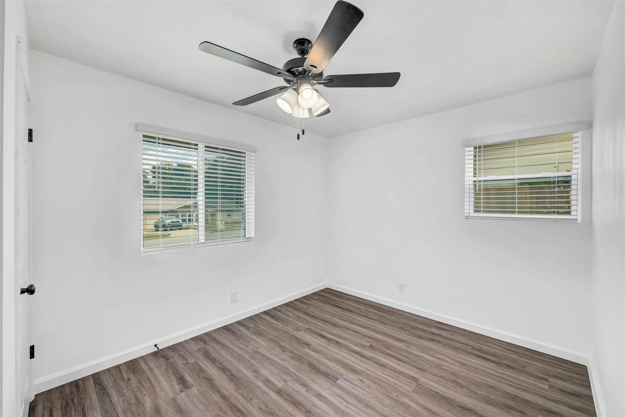 6506 King George Drive Austin, TX 78745 - Photo 18 of 21 Bed 2