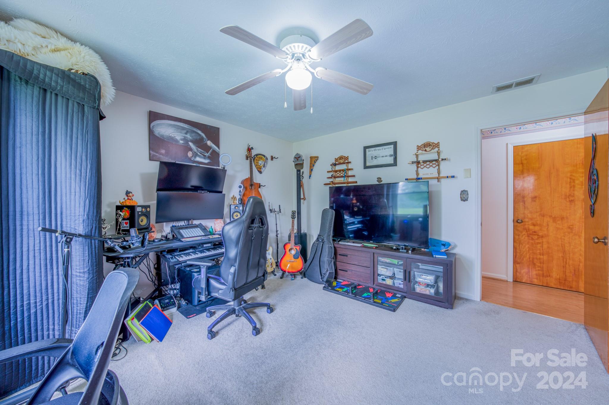 95 Sheppard Branch Road Weaverville, NC 28787 - Photo 18 of 39 Gallery Image 18