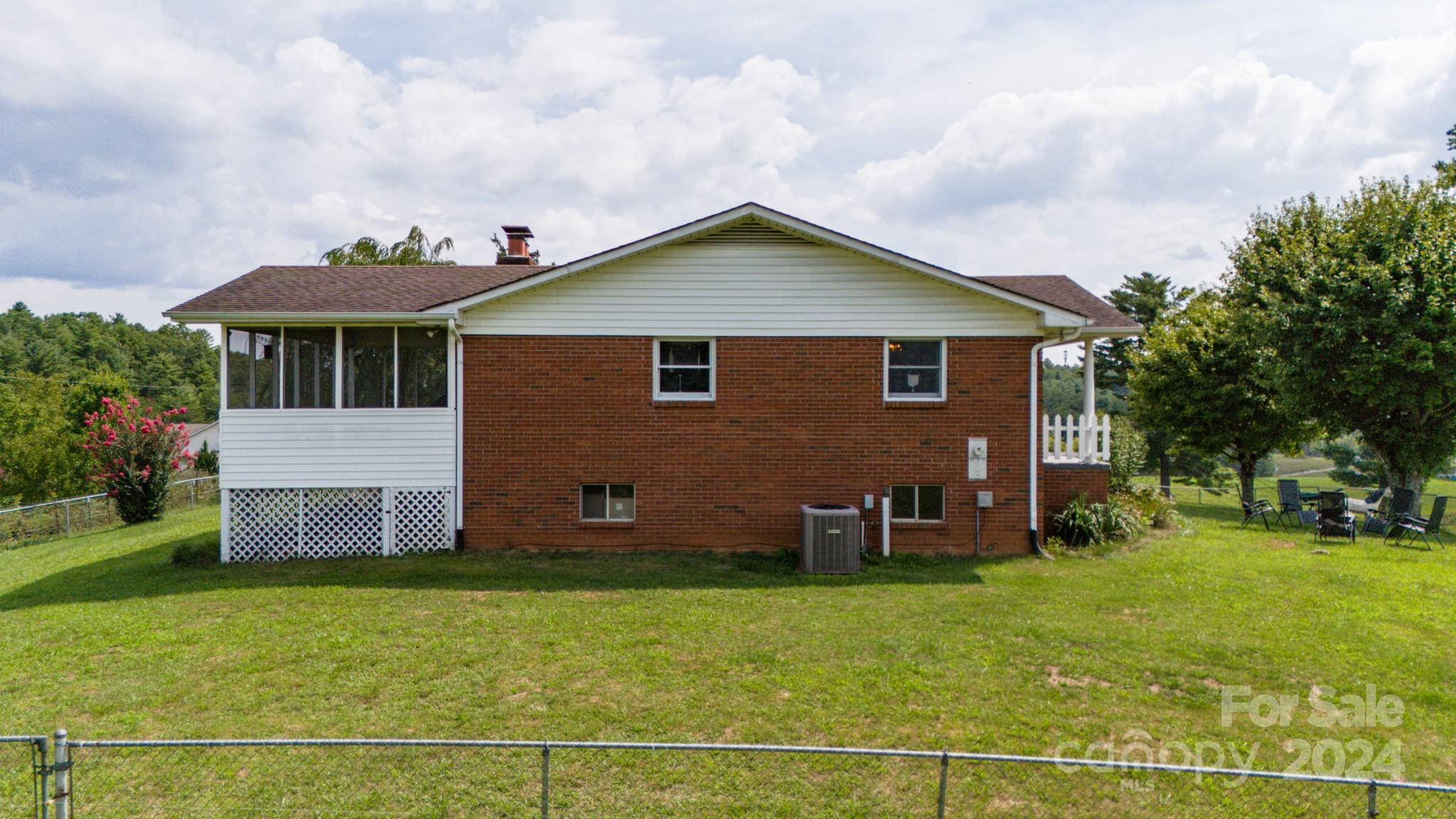 95 Sheppard Branch Road Weaverville, NC 28787 - Photo 27 of 39 Gallery Image 27