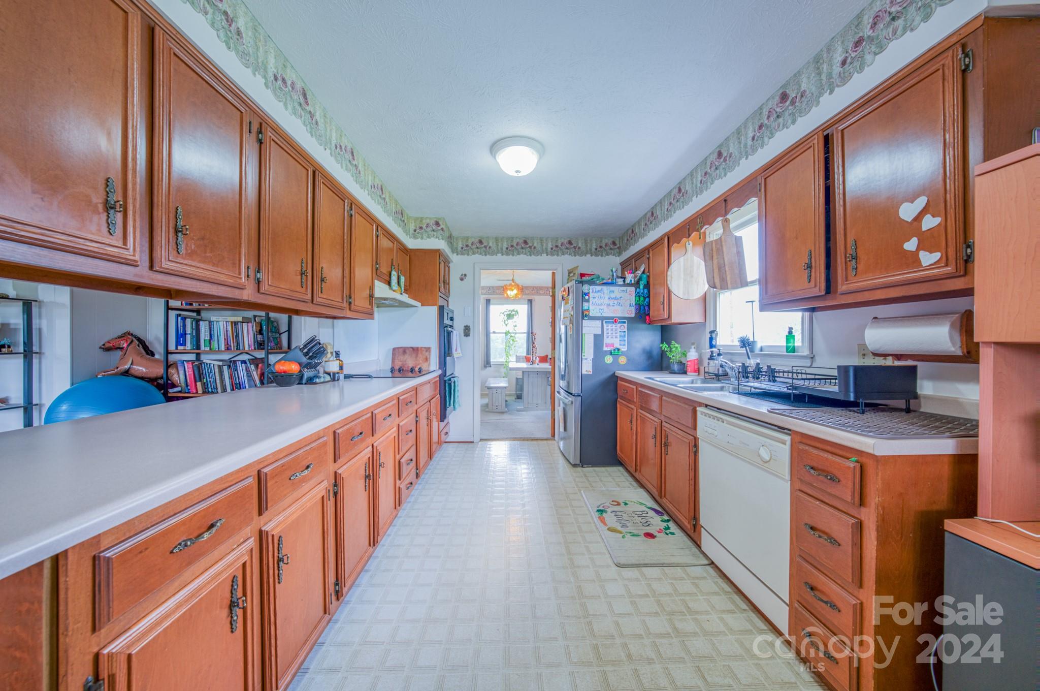 95 Sheppard Branch Road Weaverville, NC 28787 - Photo 10 of 39 Gallery Image 10