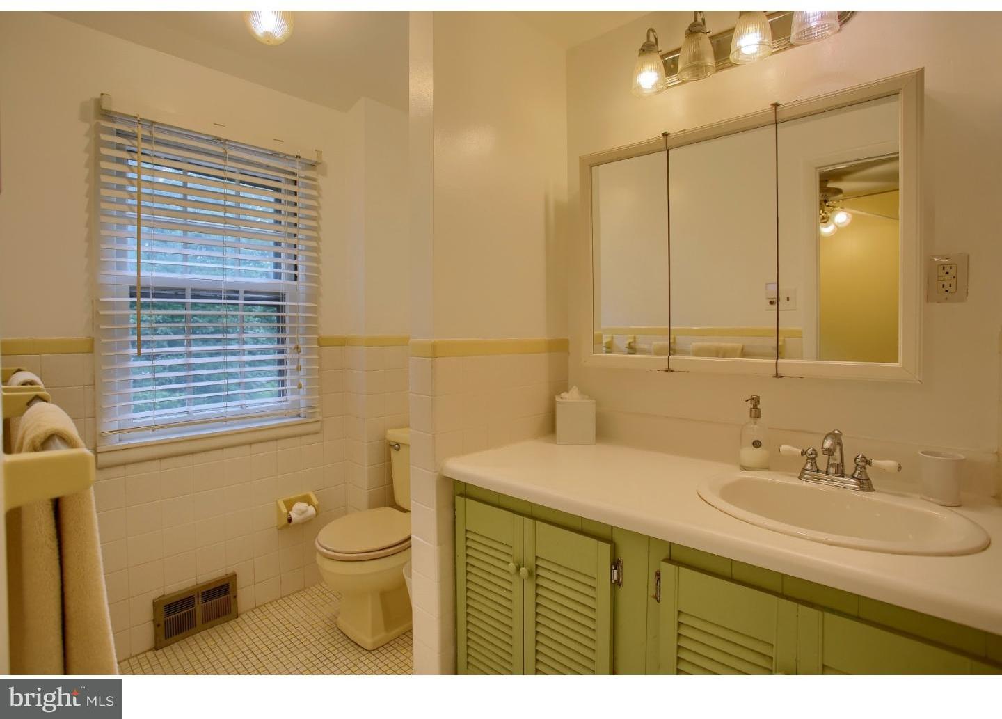 616 Paddock Road Havertown, PA 19083 - Photo 18 of 25