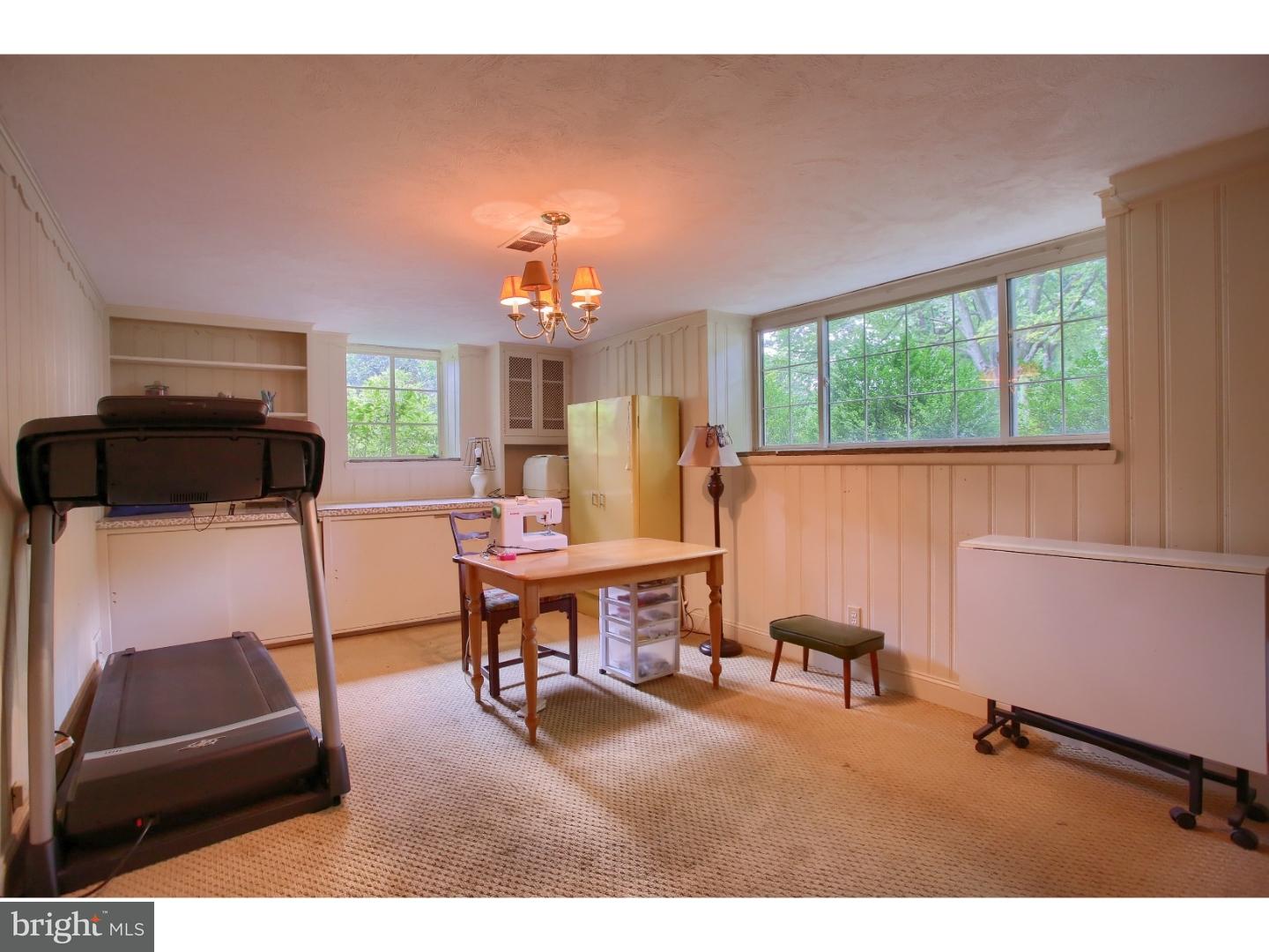 616 Paddock Road Havertown, PA 19083 - Photo 21 of 25 Office / Study