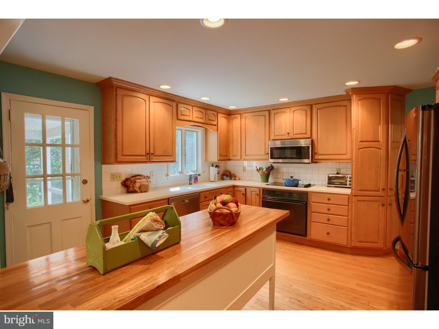 616 Paddock Road Havertown, PA 19083 - Photo 7 of 25 Kitchen