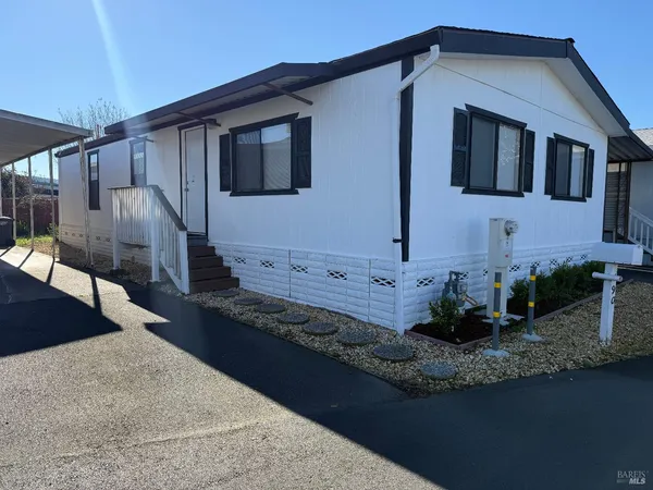 a view of a house with a tub