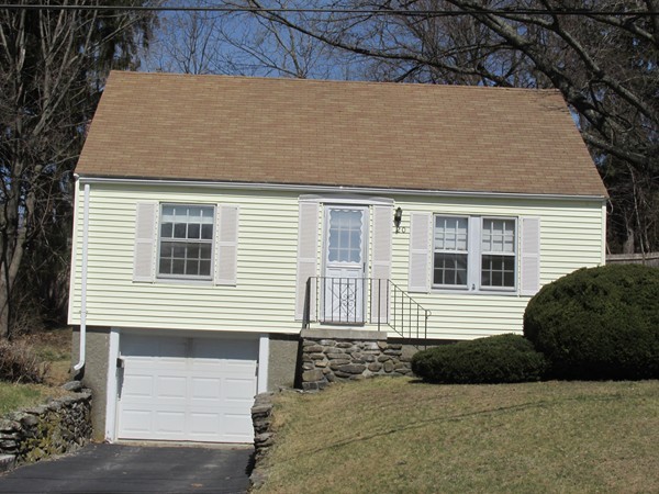 20 Hunnewell Road Worcester, MA 01606 - Photo 1 of 28 Gallery Image 1