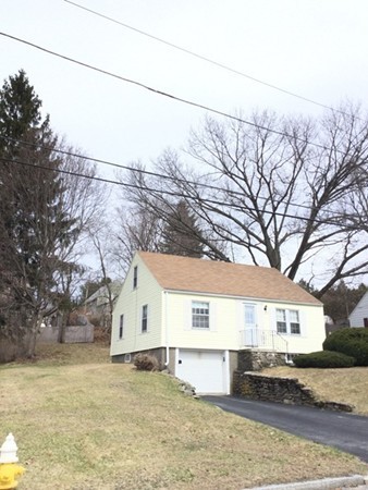 20 Hunnewell Road Worcester, MA 01606 - Photo 2 of 28 Gallery Image 2