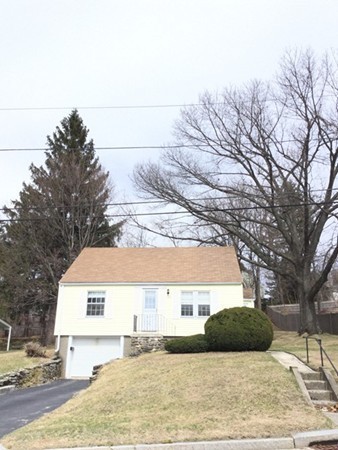 20 Hunnewell Road Worcester, MA 01606 - Photo 4 of 28 Gallery Image 4