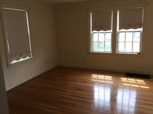 20 Hunnewell Road Worcester, MA 01606 - Photo 8 of 28 Gallery Image 8