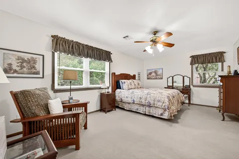 $569,000 | 303 Longview Drive, Sugar Land, TX 77478