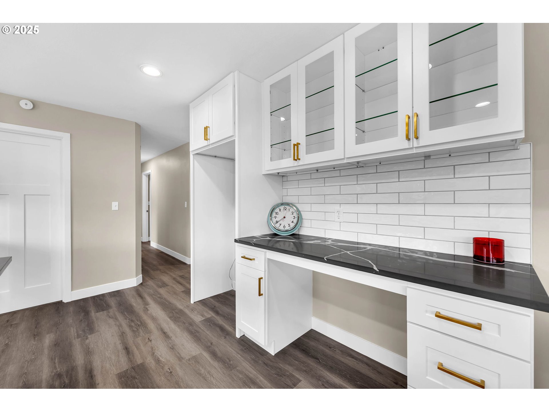 84952 Highway 101 Seaside, OR 97138 - Photo 12 of 46 Kitchen