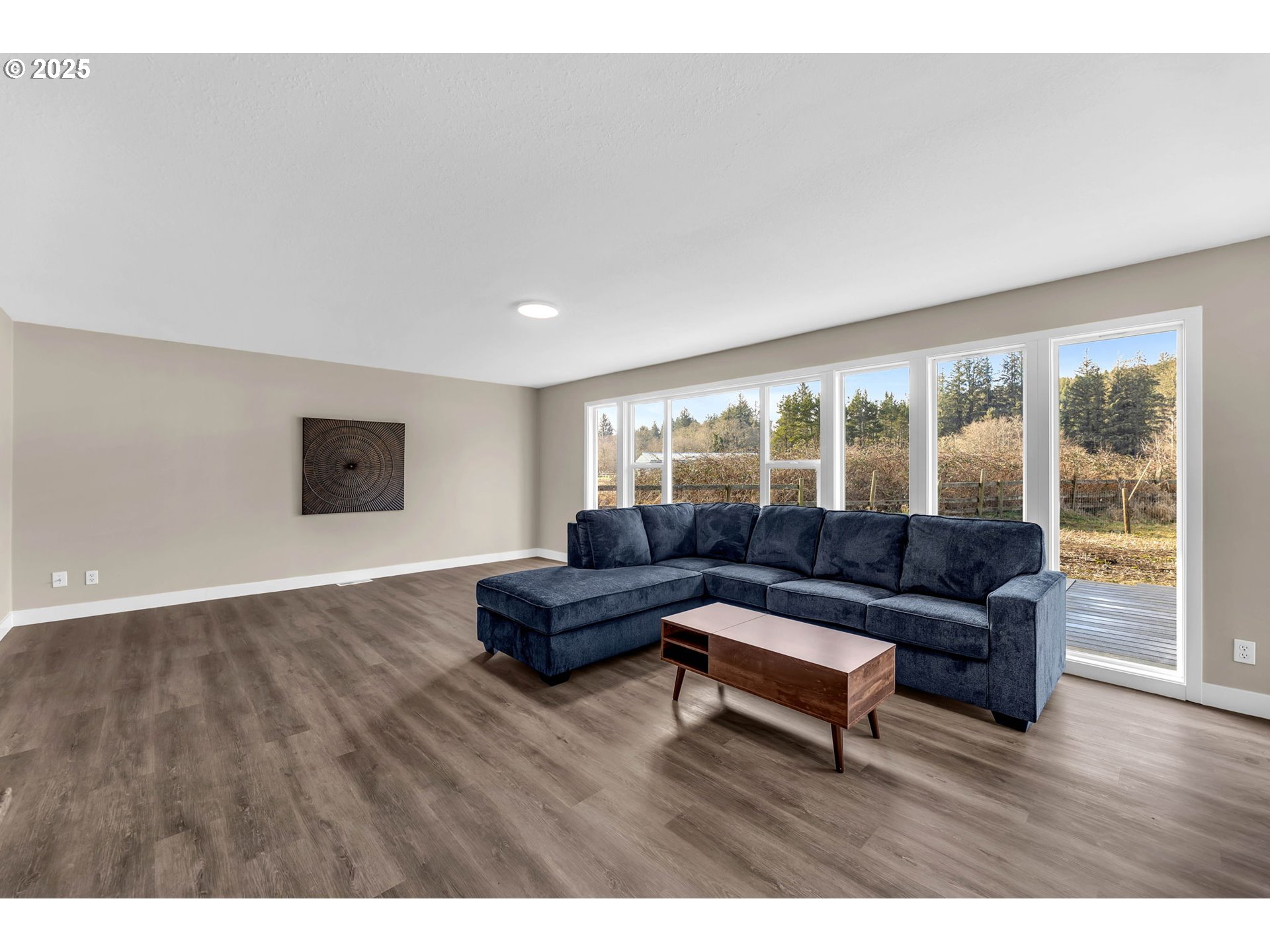 84952 Highway 101 Seaside, OR 97138 - Photo 17 of 46 Living Room