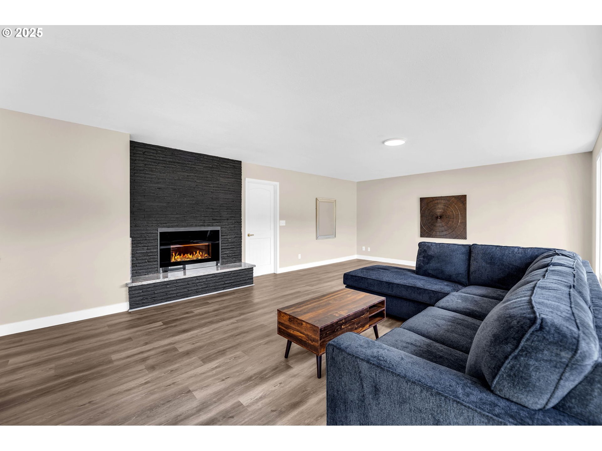 84952 Highway 101 Seaside, OR 97138 - Photo 18 of 46 Living Room