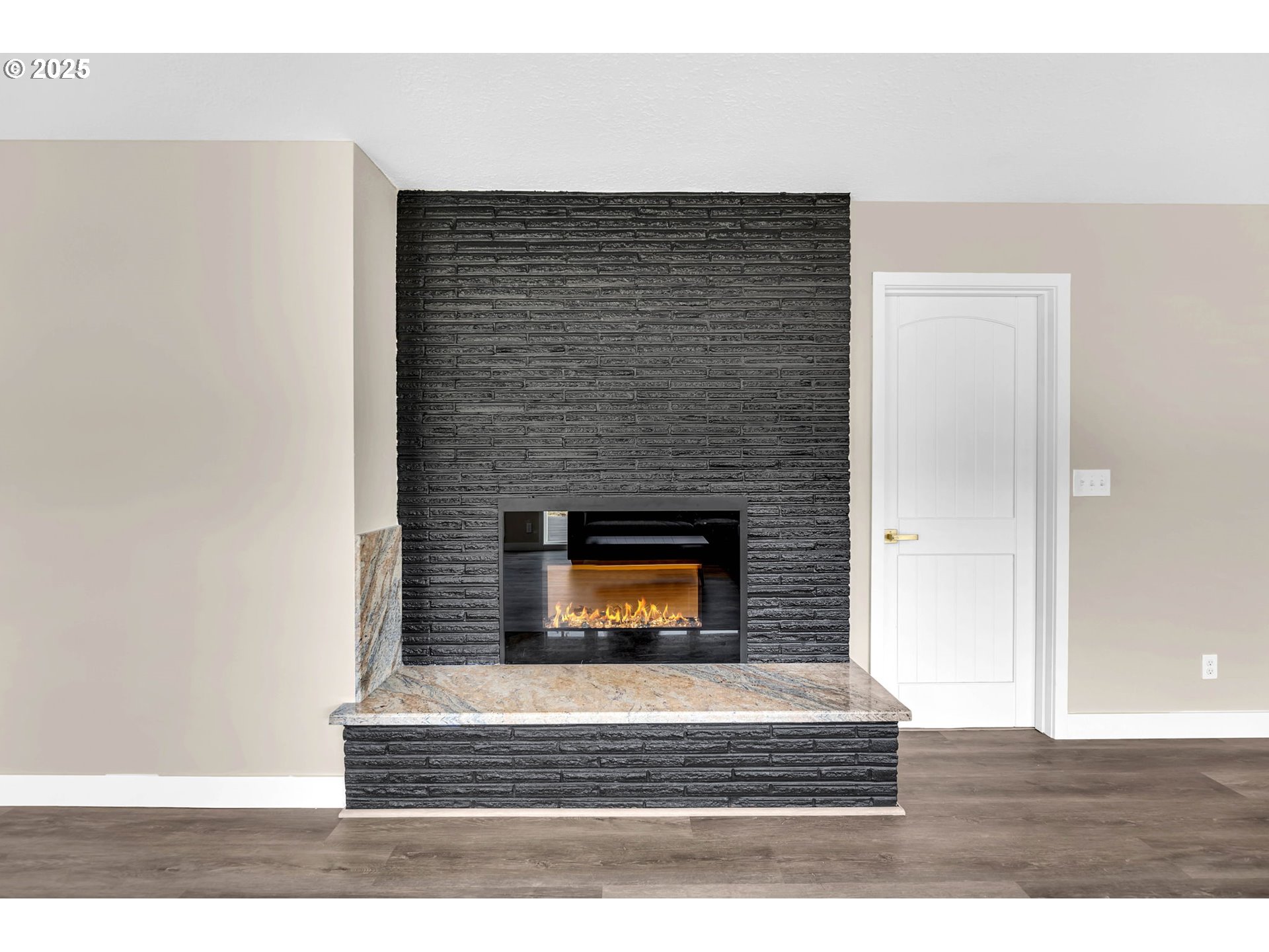 84952 Highway 101 Seaside, OR 97138 - Photo 21 of 46 Fireplace