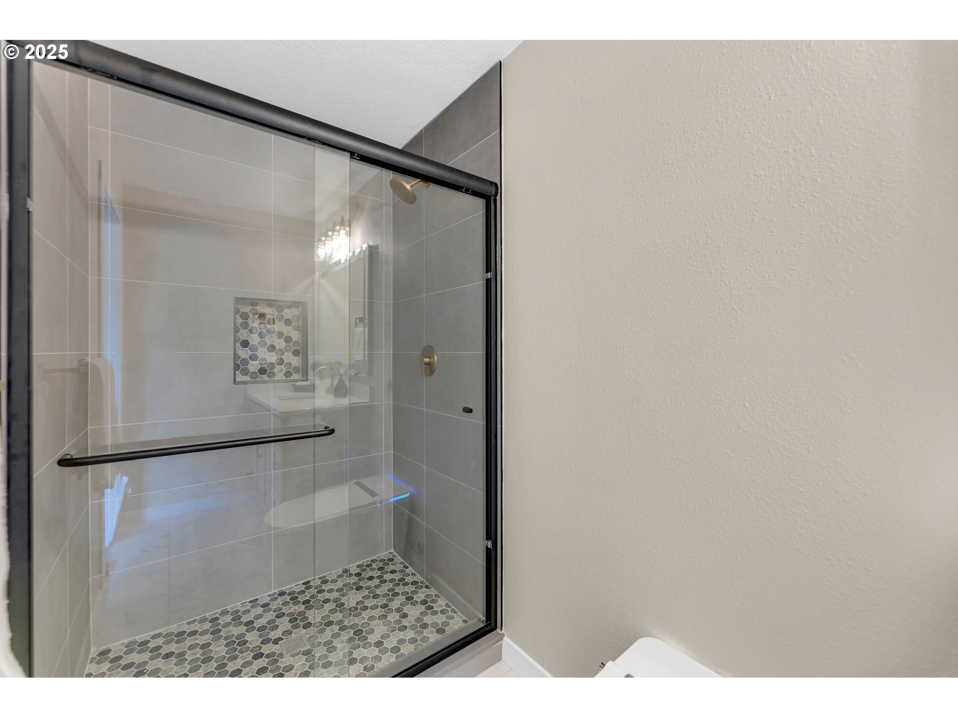 84952 Highway 101 Seaside, OR 97138 - Photo 26 of 46 Bathroom