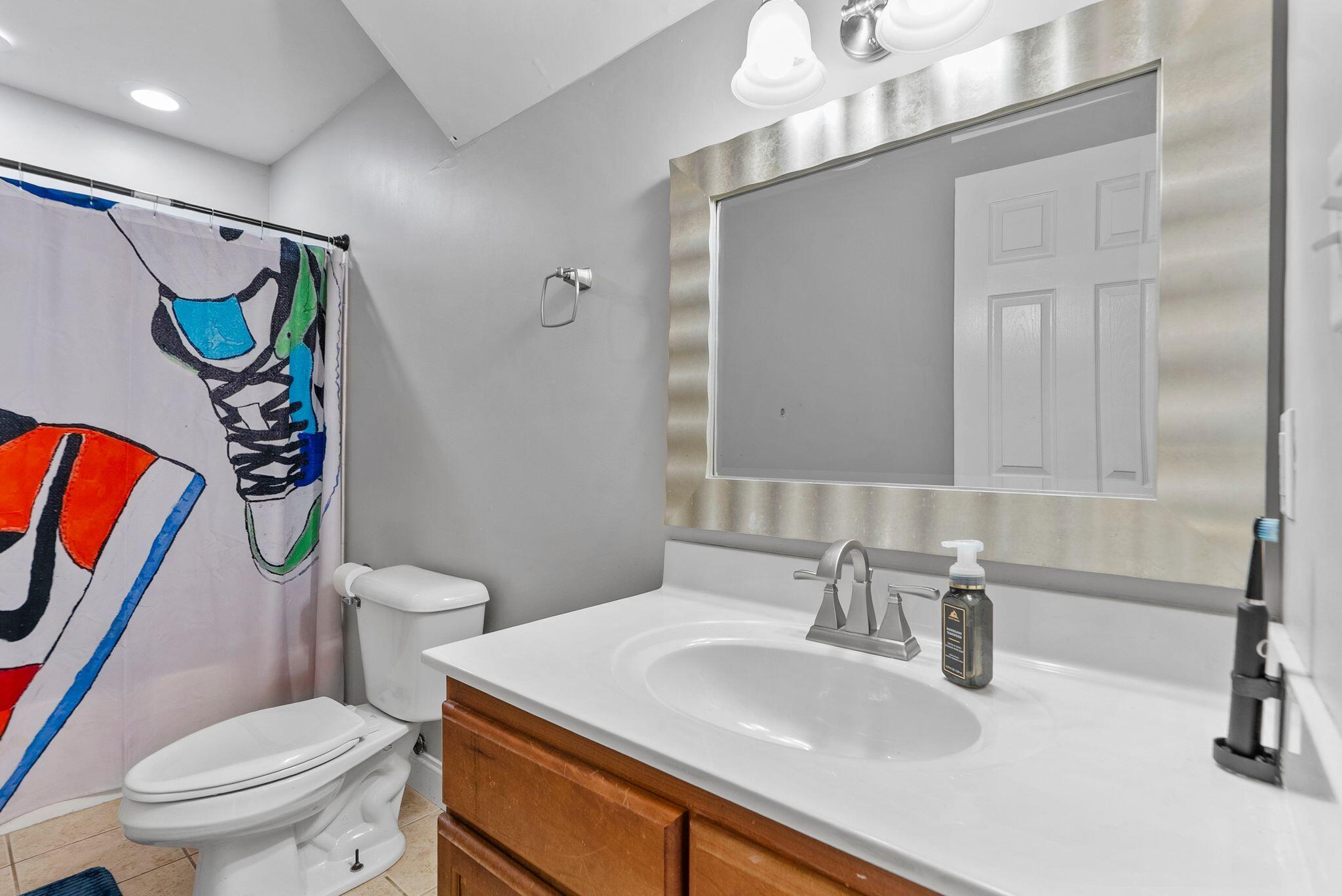 7300 Old Boonesboro Road Winchester, KY 40391 - Photo 46 of 52 Upstairs bath.