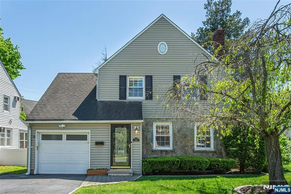 $699,000 | 16 Haines Drive, Bloomfield, NJ 07003