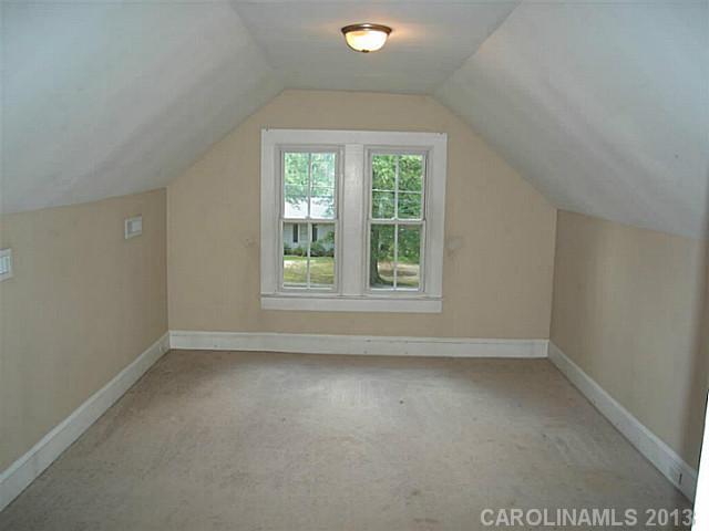 305 Calhoun Street Clover, SC 29710 - Photo 12 of 16 Gallery Image 12