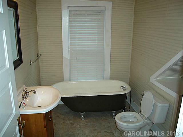 305 Calhoun Street Clover, SC 29710 - Photo 15 of 16 Gallery Image 15