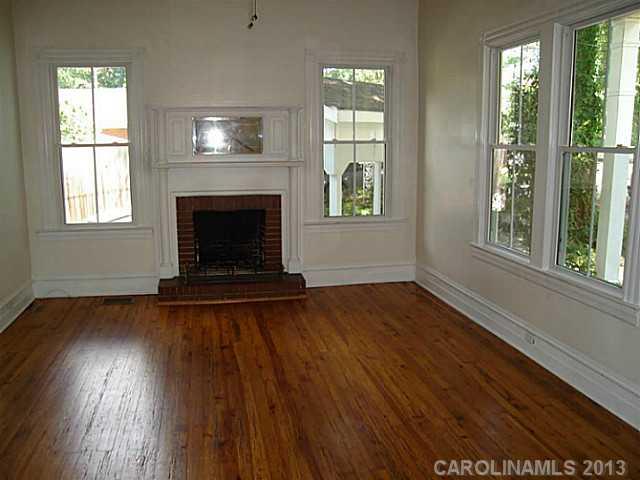 305 Calhoun Street Clover, SC 29710 - Photo 3 of 16 Gallery Image 3