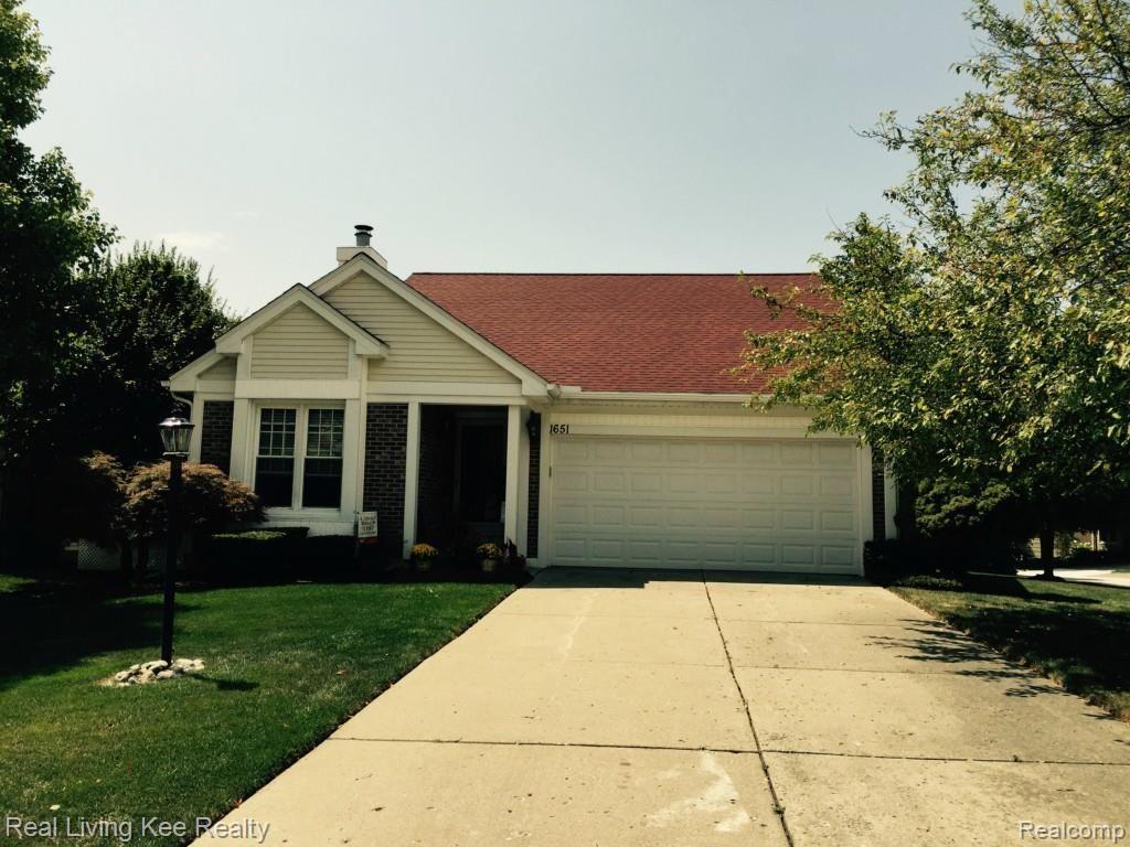 1651 Colony Drive Rochester, MI 48307 - Photo 1 of 18 FullSizeRender (1).jpg