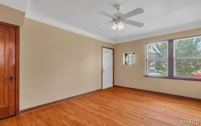 $800 | 3718 Chippewa Street, Unit B1F, St. Louis, MO 63116