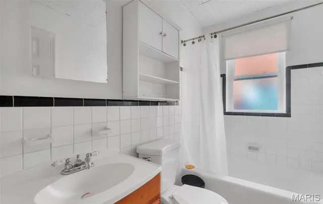 $800 | 3718 Chippewa Street, Unit B1F, St. Louis, MO 63116