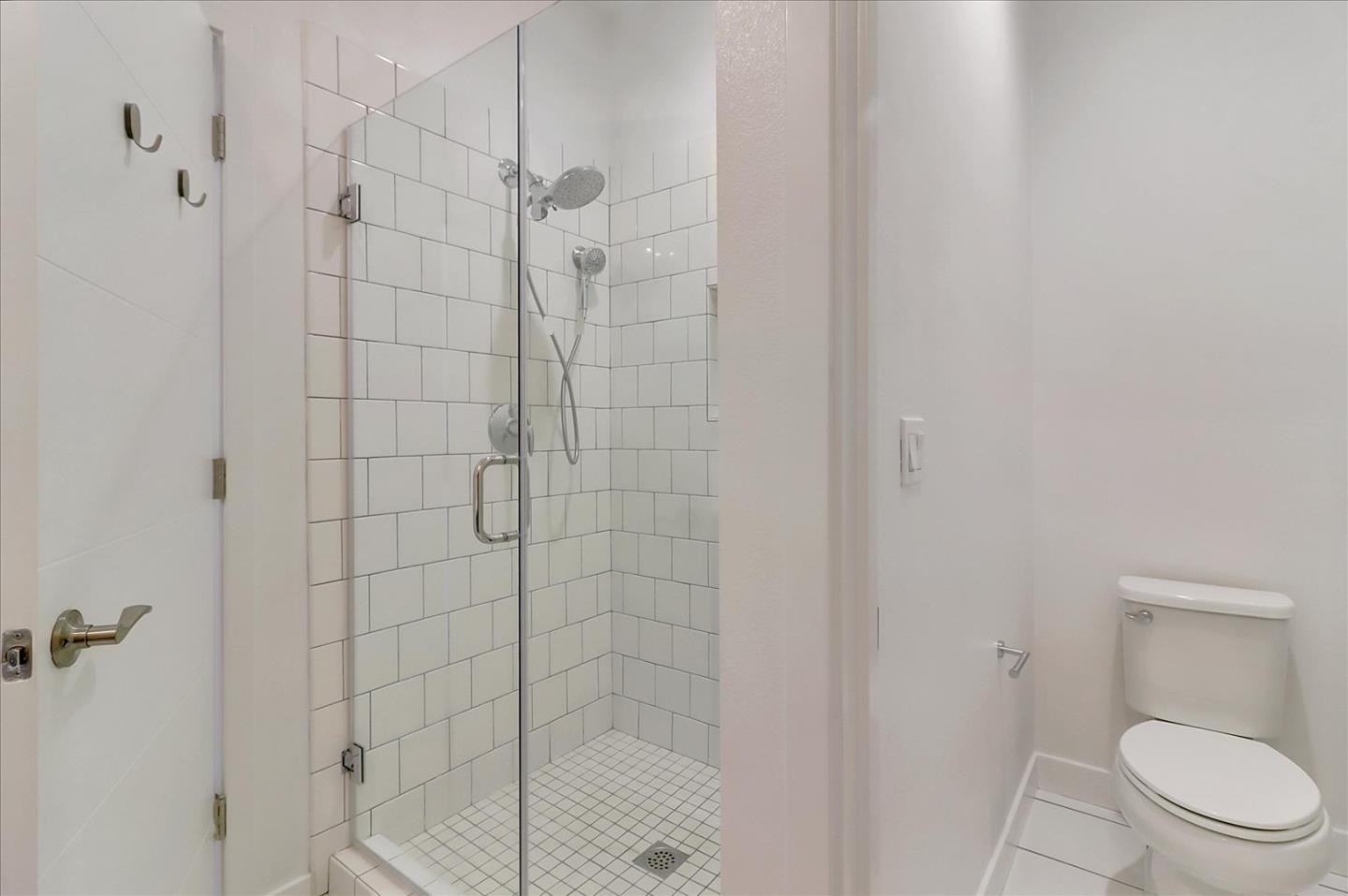 152 Uptown Circle Oakland, CA 94607 - Photo 27 of 33 a bathroom with a shower and toilet