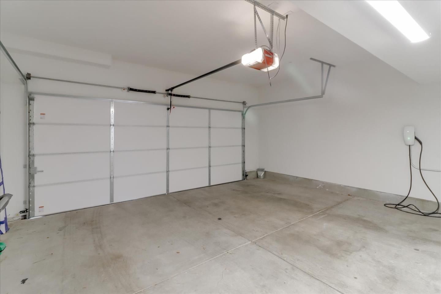 152 Uptown Circle Oakland, CA 94607 - Photo 30 of 33 a view of a garage