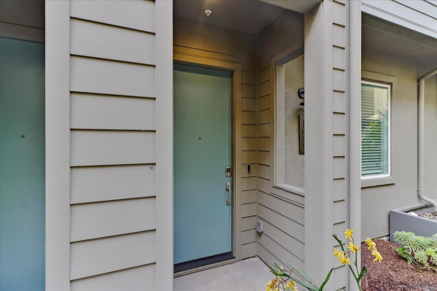 152 Uptown Circle Oakland, CA 94607 - Photo 3 of 33 walk in closet