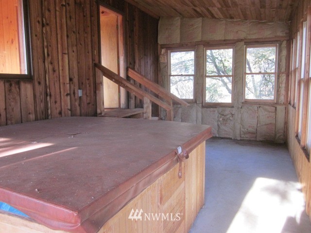 878 Gore Road Onalaska, WA 98570 - Photo 10 of 18 Gallery Image 10