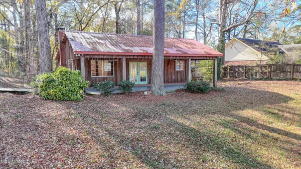 $235,000 | 214 Hickory Ridge Drive, Florence, MS 39073