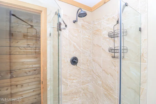 $235,000 | 214 Hickory Ridge Drive, Florence, MS 39073