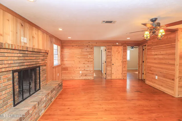 $235,000 | 214 Hickory Ridge Drive, Florence, MS 39073