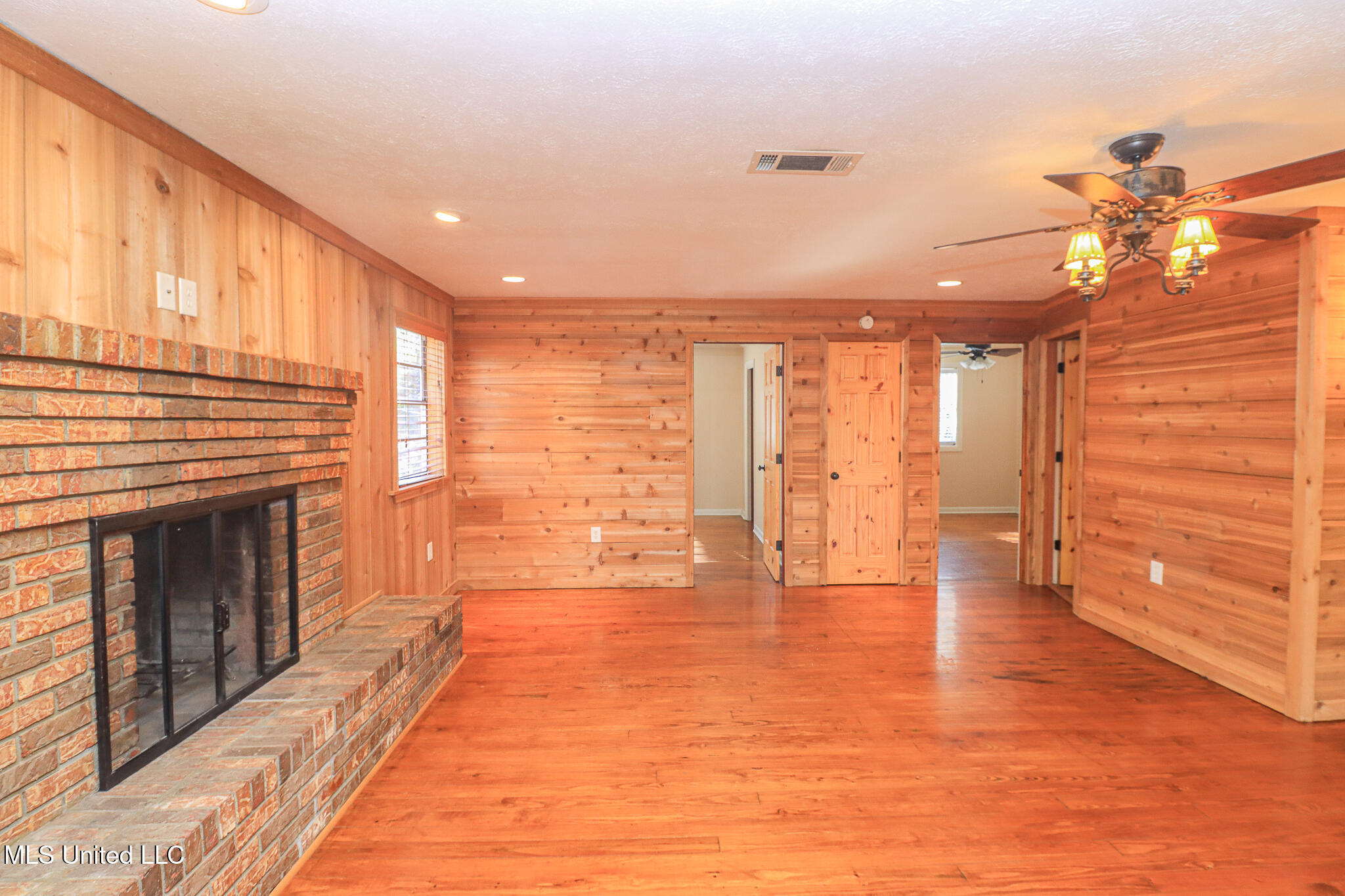 214 Hickory Ridge Drive Florence, MS 39073 - Photo 23 of 44 214 Hickory Ridge 45