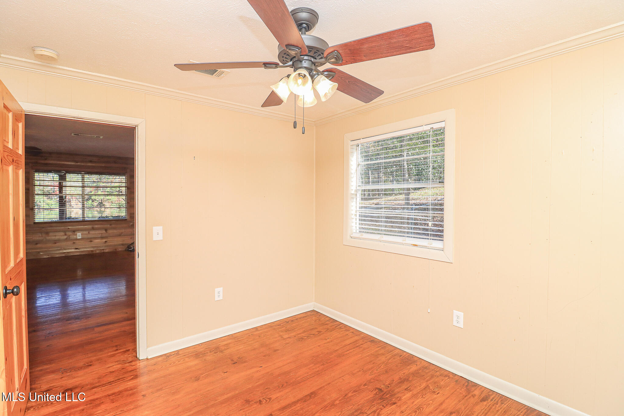 214 Hickory Ridge Drive Florence, MS 39073 - Photo 29 of 44 214 Hickory Ridge 16