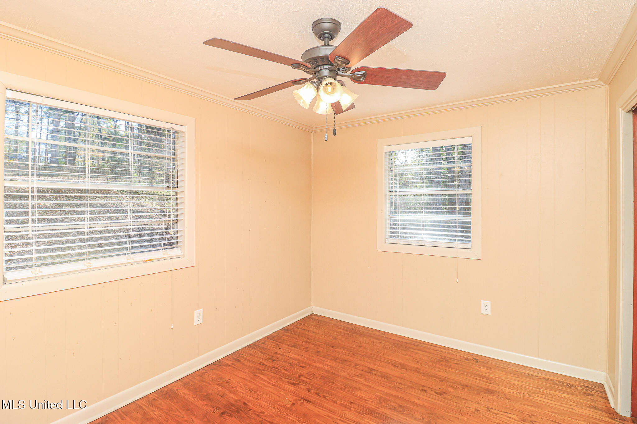 214 Hickory Ridge Drive Florence, MS 39073 - Photo 30 of 44 214 Hickory Ridge 13
