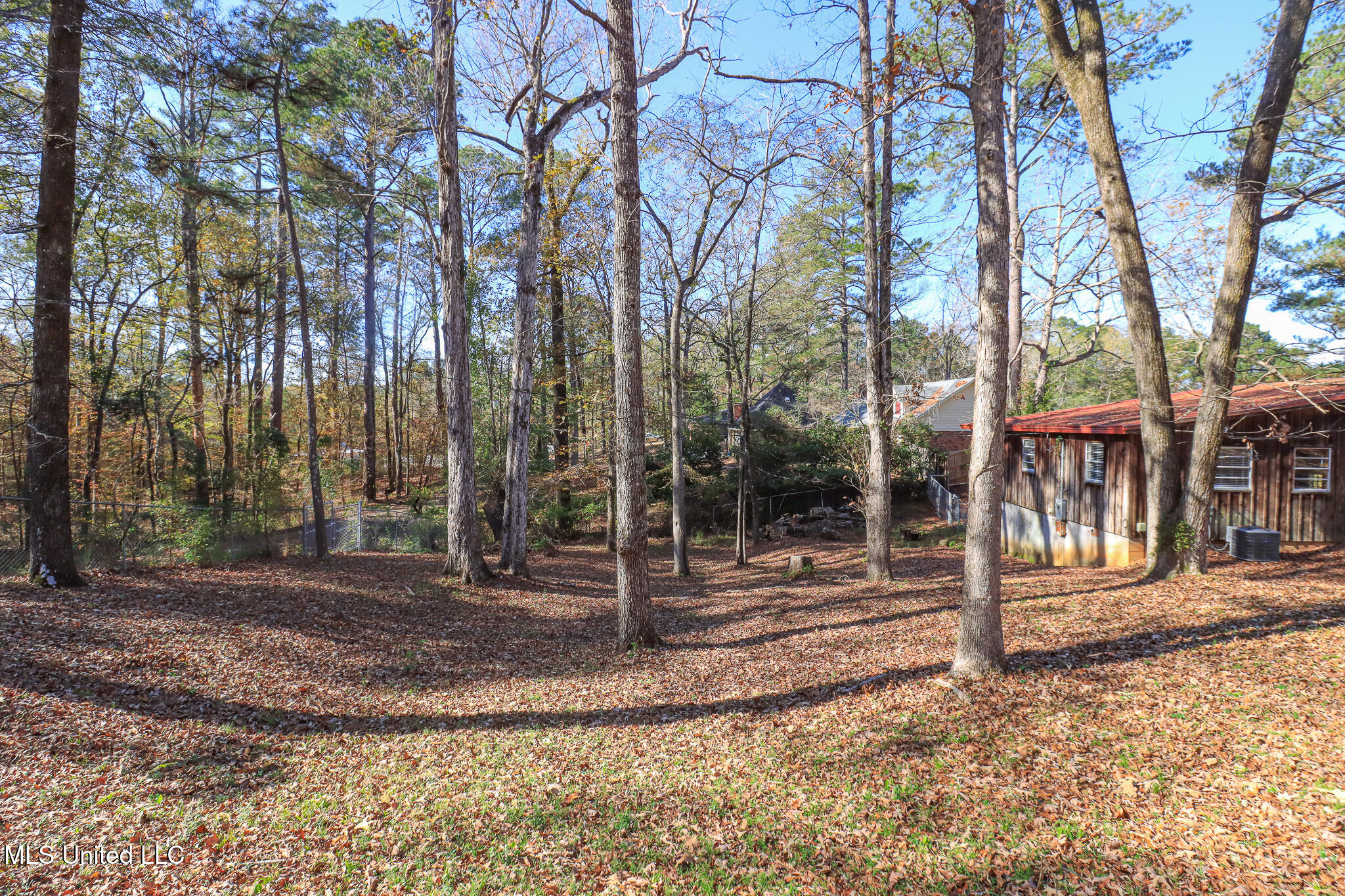 214 Hickory Ridge Drive Florence, MS 39073 - Photo 32 of 44 214 Hickory Ridge 54