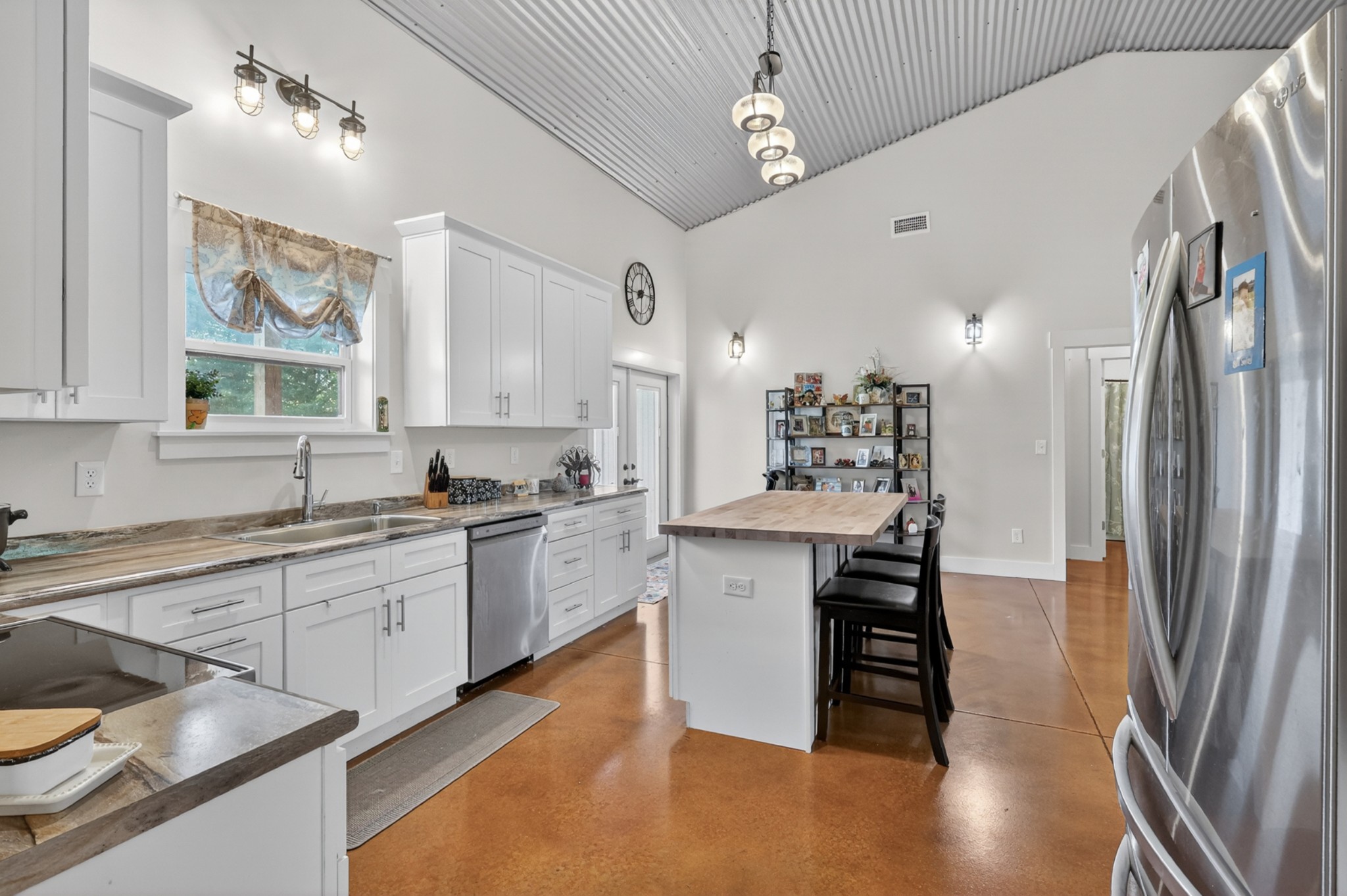 142 Mt Vernon Road Bethpage, TN 37022 - Photo 18 of 44
